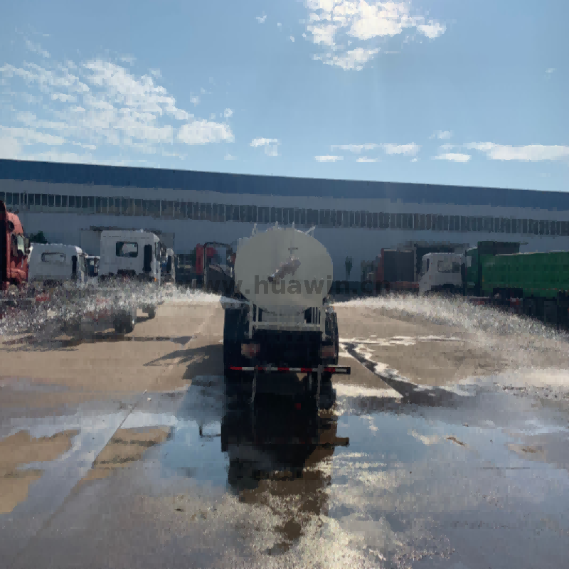 SINOTRUK HOWO Water Sprinkler Truck Water Bowser Truck 10,000L 