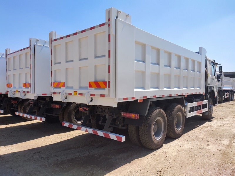 SINOTRUK HOWO 6X4 20CBM Dump Truck for Sand and Stone